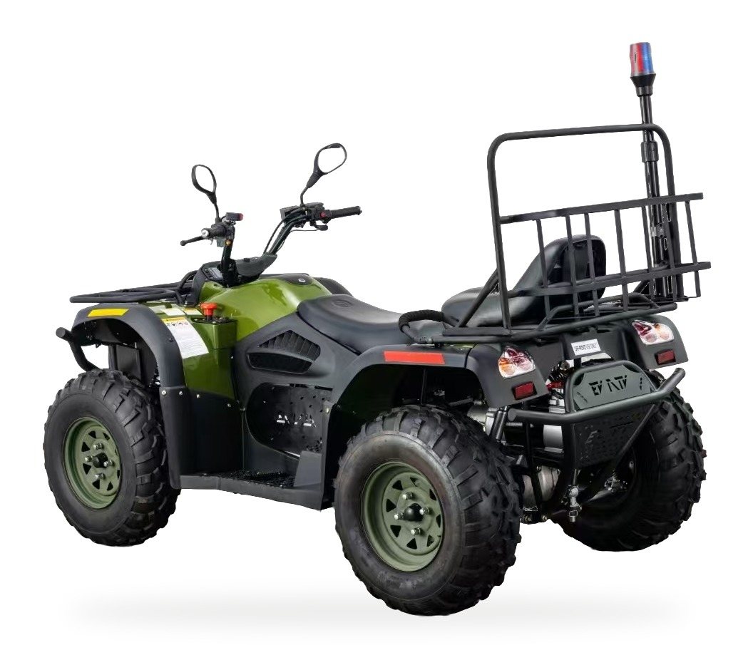 WANYU Varko E15 4×4, ATV eléctrico — Vista trasera de tres cuartos